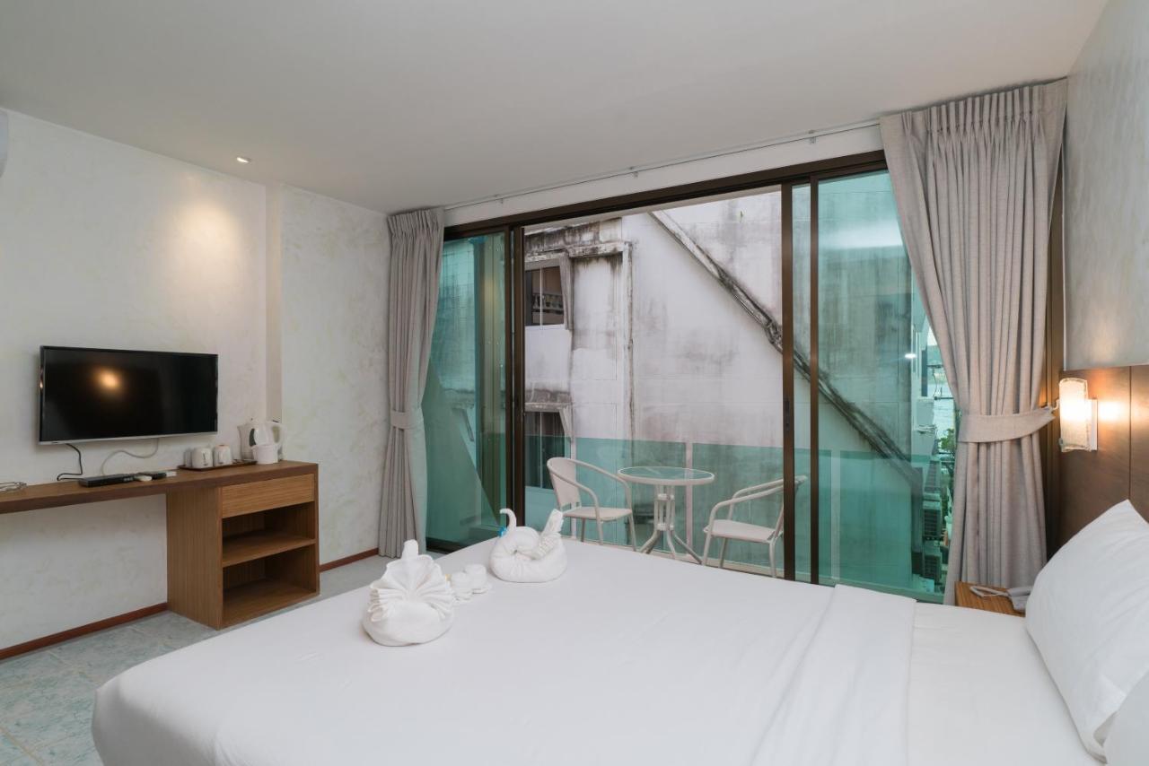 Отель Destination Patong Экстерьер фото