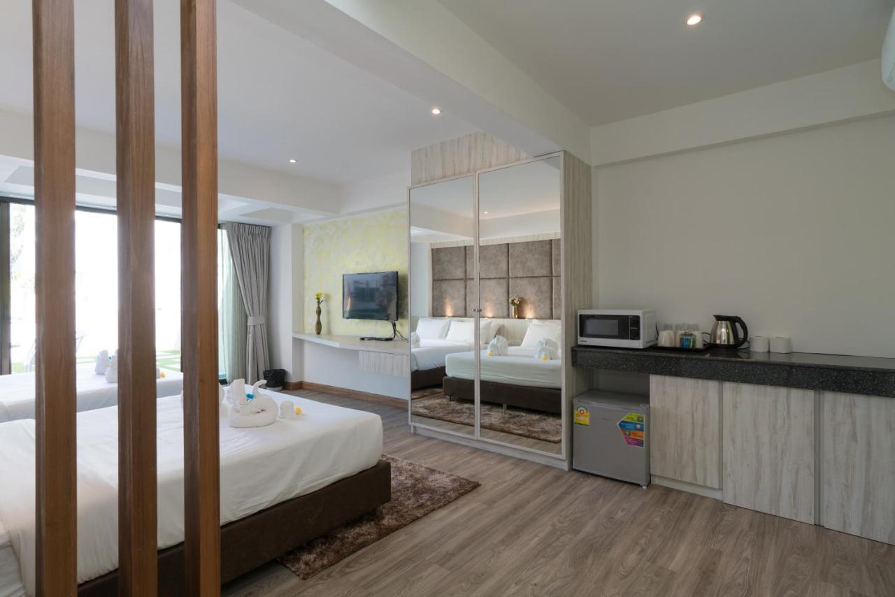 Отель Destination Patong Экстерьер фото